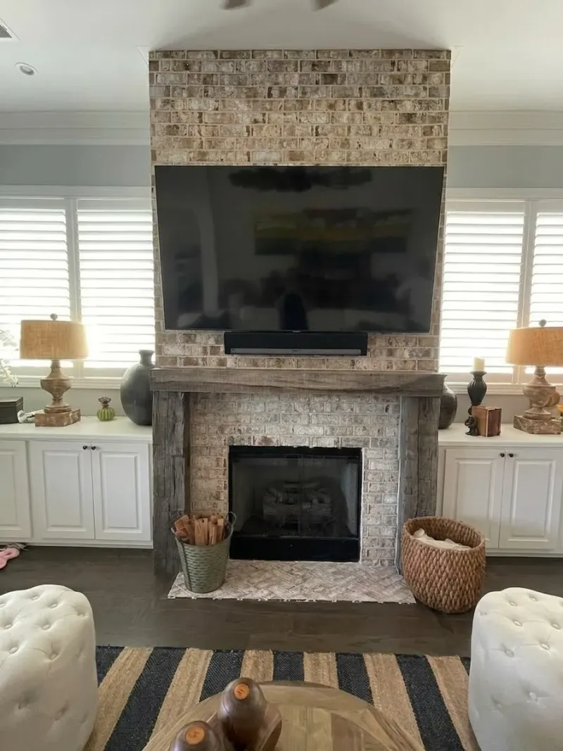Second fireplace after fixtures installation by Paez And More